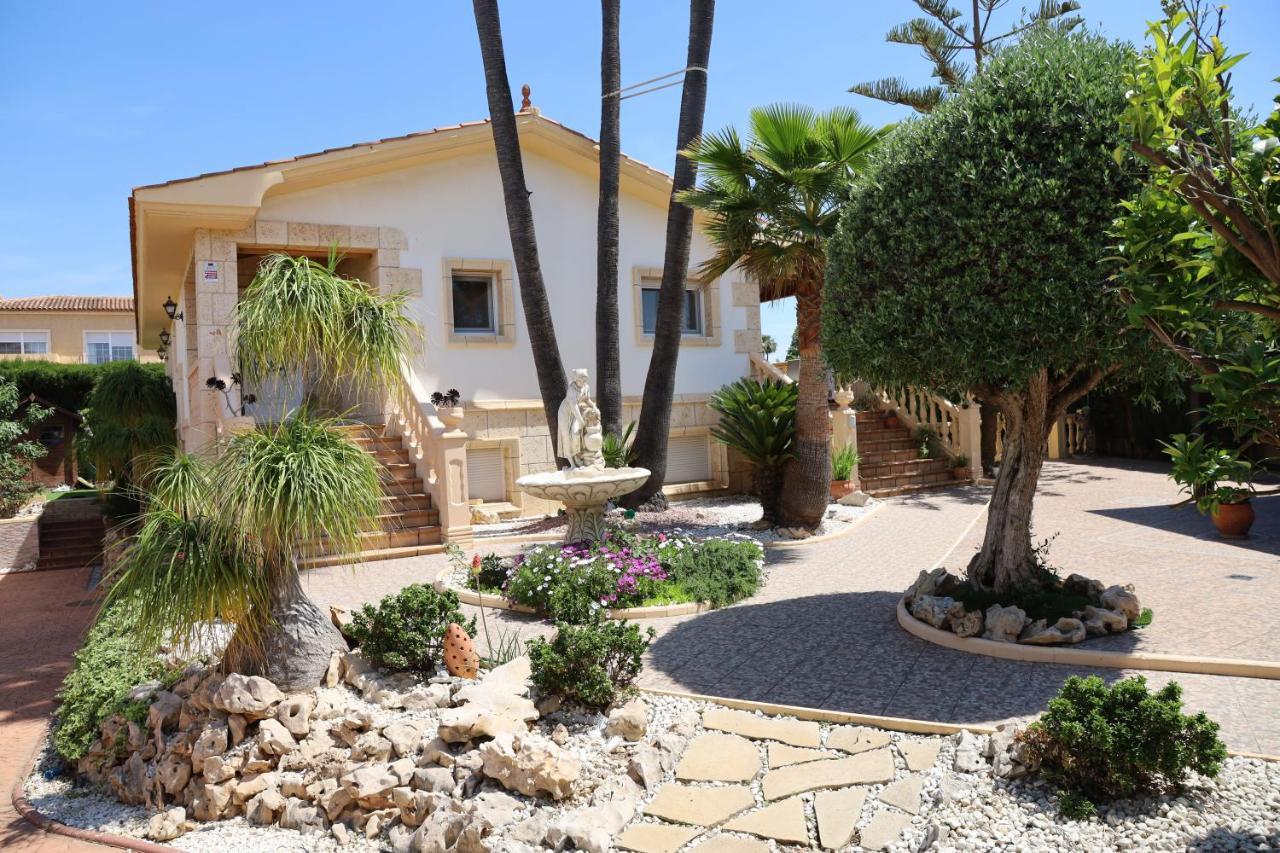 Villa Tres Palmeras muy cerca de Albir y Benidorm L'Alfas del Pi Exterior foto
