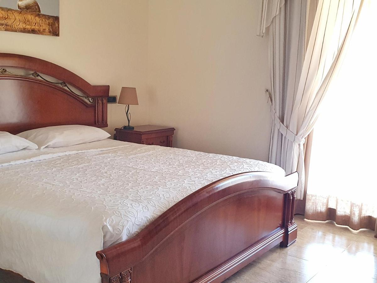 Villa Tres Palmeras muy cerca de Albir y Benidorm L'Alfas del Pi Exterior foto